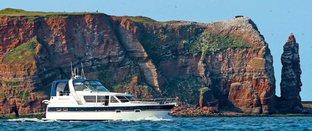 CCS - Offshore Motor Yachting Boote 04/22 Herbe Schöne