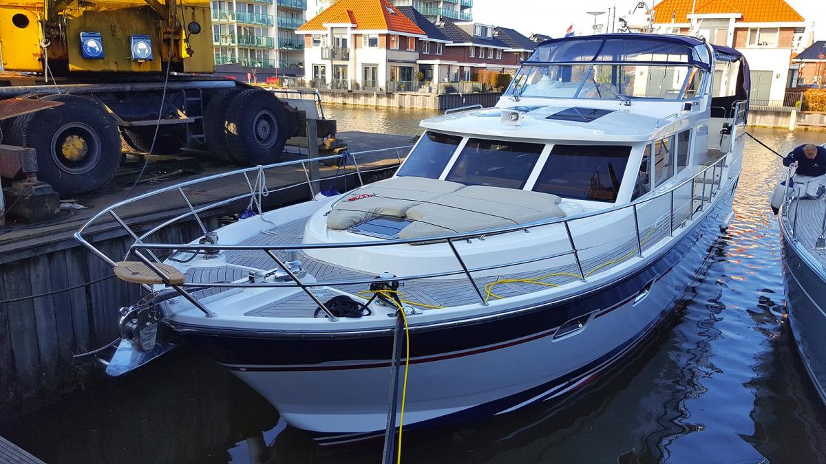 CCS - Offshore Motor Yachting Einwassern Medemblik, März 2018